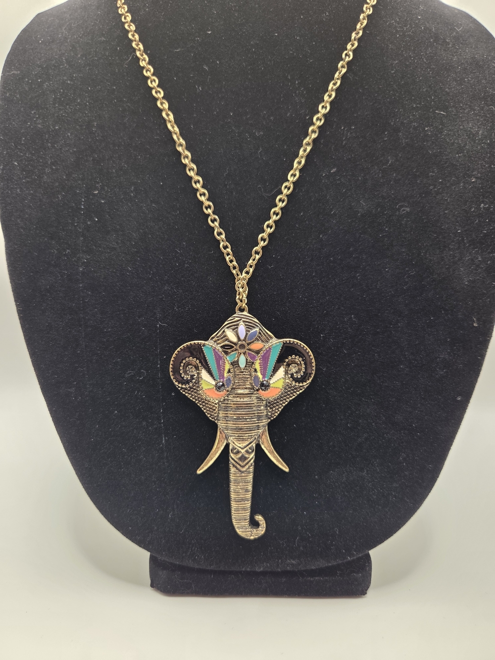 1634. Gold-Tone Elephant Pendant Necklace with Multicolor Enamel Accents